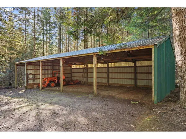 $1,050,000 | 58901 Nehalem Highway South, Vernonia, OR 97064