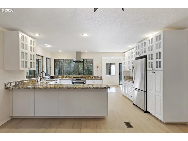 $1,050,000 | 58901 Nehalem Highway South, Vernonia, OR 97064