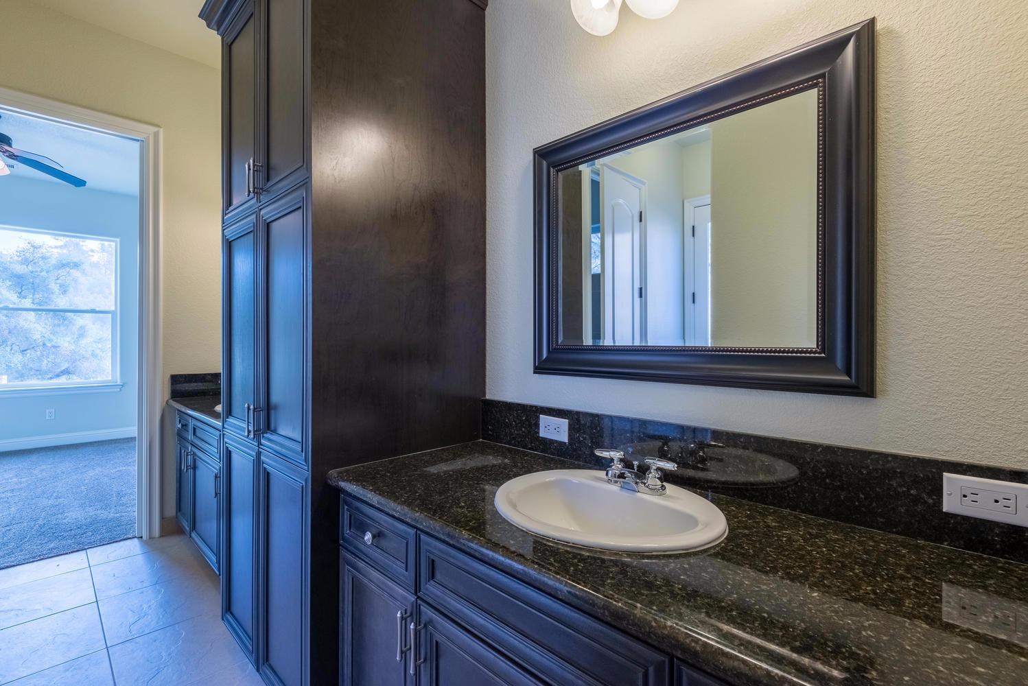 22443 Loper Valley Road Prather, CA 93651 - Photo 15 of 39 Gallery Image 15