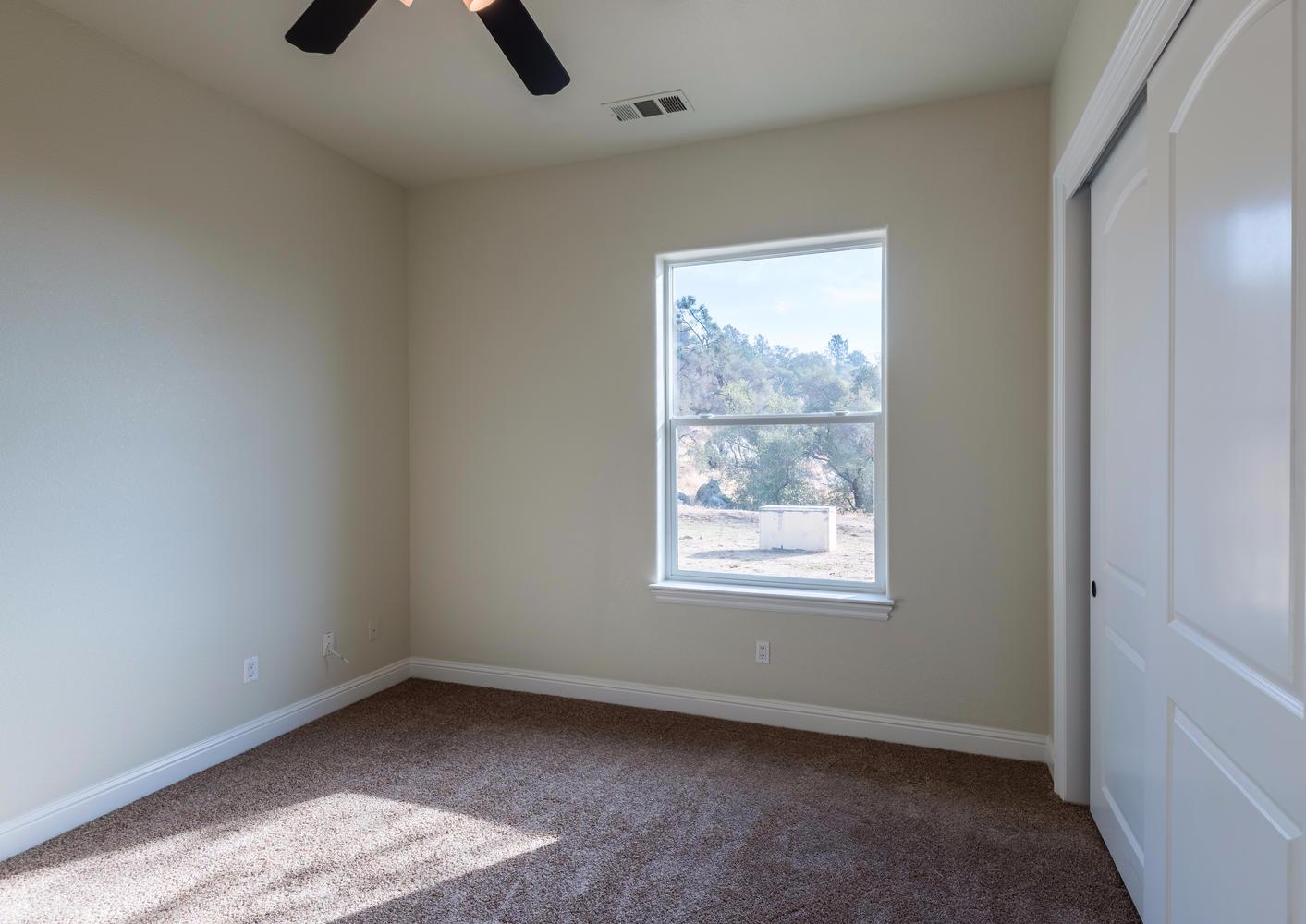22443 Loper Valley Road Prather, CA 93651 - Photo 18 of 39 Gallery Image 18