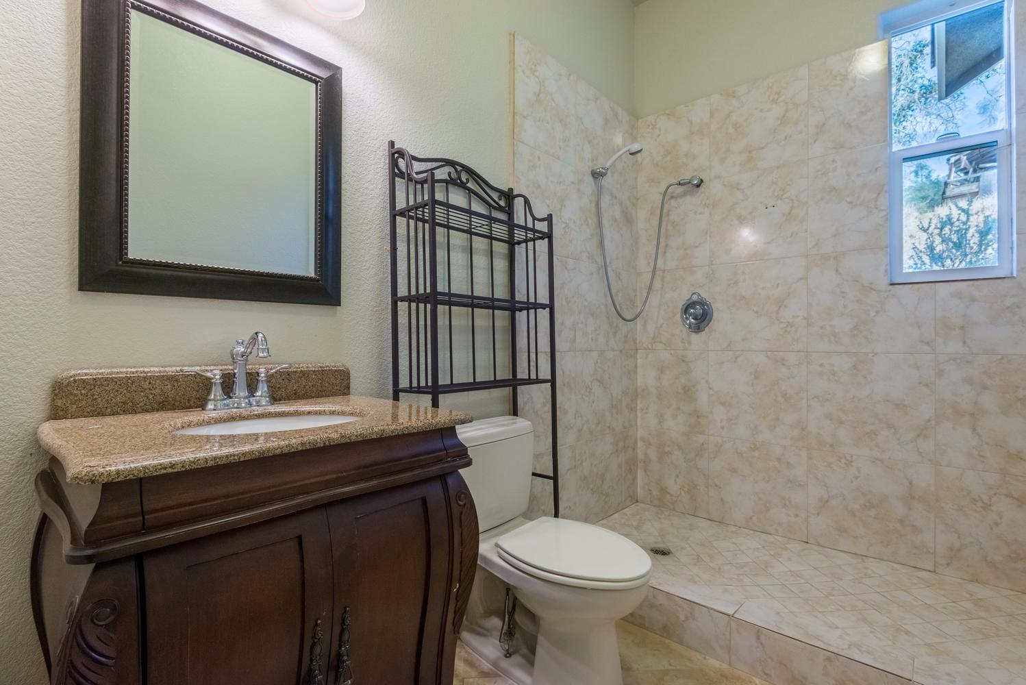 22443 Loper Valley Road Prather, CA 93651 - Photo 20 of 39 Gallery Image 20