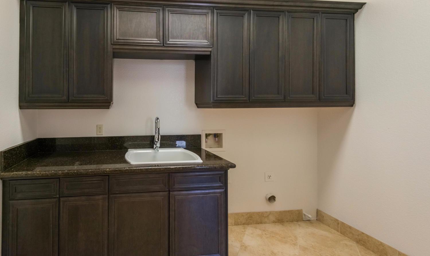 22443 Loper Valley Road Prather, CA 93651 - Photo 21 of 39 Gallery Image 21
