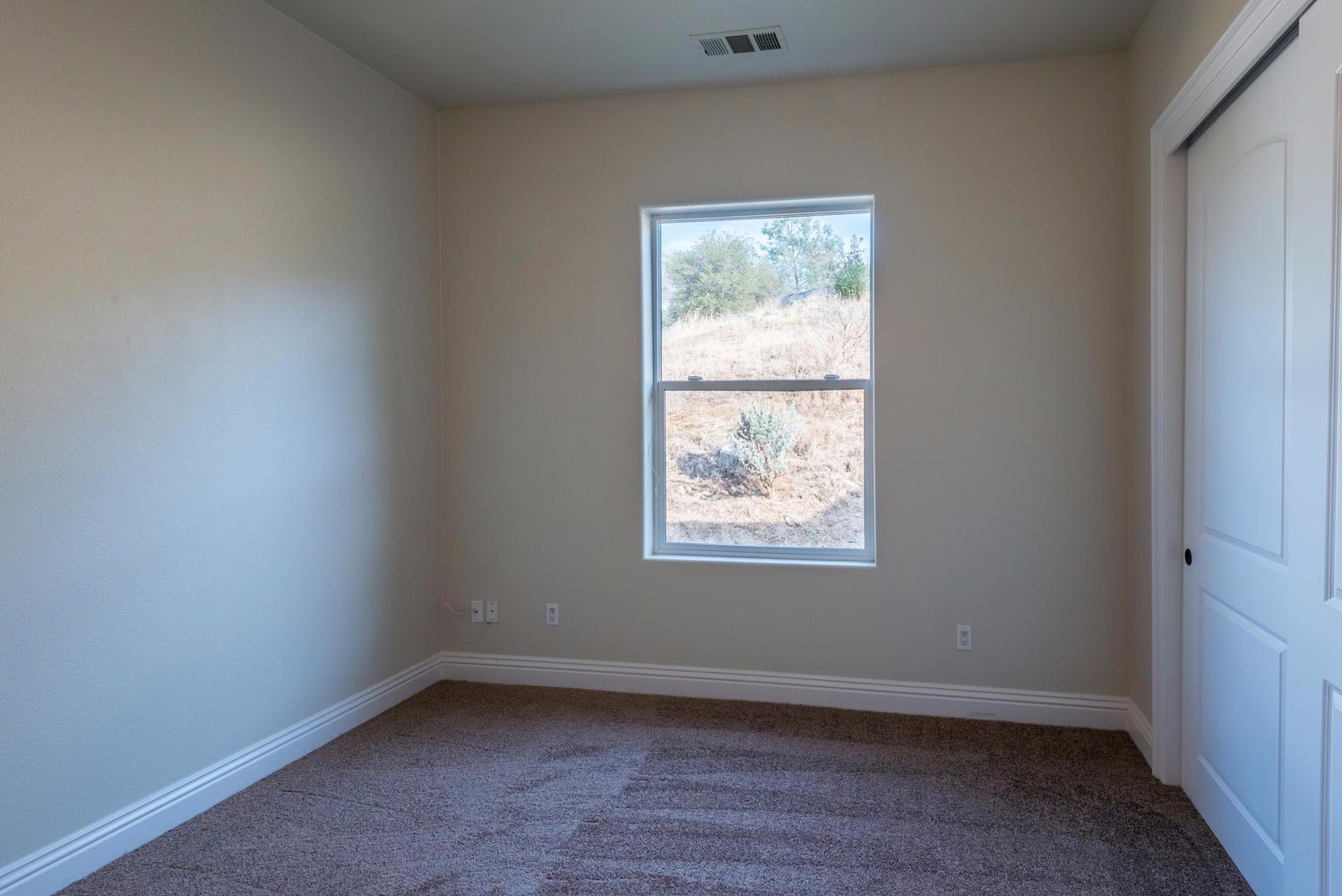 22443 Loper Valley Road Prather, CA 93651 - Photo 22 of 39 Gallery Image 22