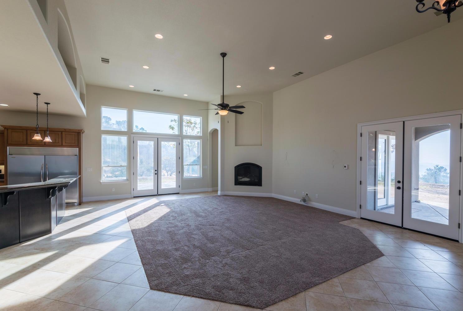 22443 Loper Valley Road Prather, CA 93651 - Photo 4 of 39 Gallery Image 4