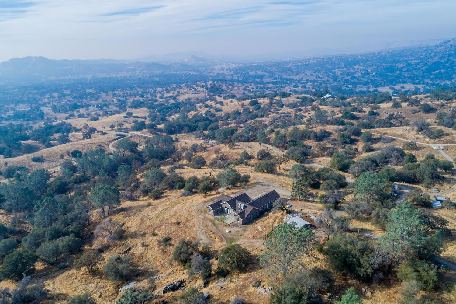 22443 Loper Valley Road Prather, CA 93651 - Photo 38 of 39 Gallery Image 38