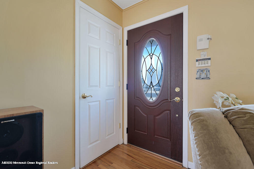 27 Cedar Run Road Bayville, NJ 08721 - Photo 11 of 64 Foyer
