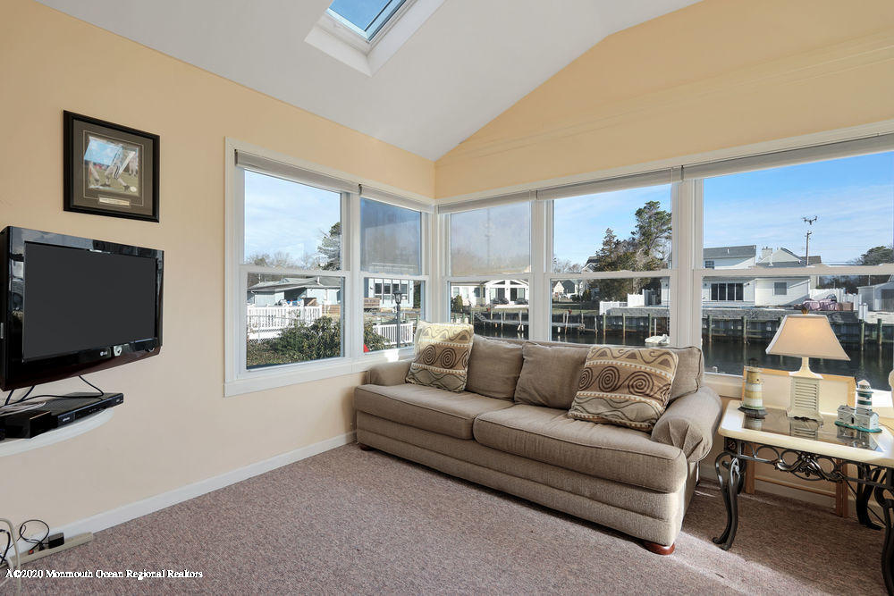 27 Cedar Run Road Bayville, NJ 08721 - Photo 19 of 64 Sunroom