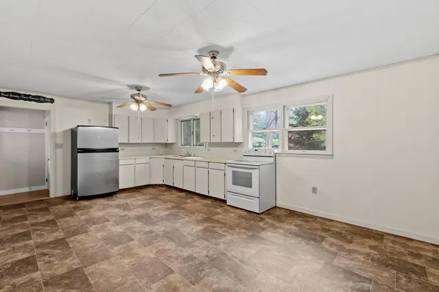 $274,900 | 185 Highland Avenue, Lisbon, NH 03585