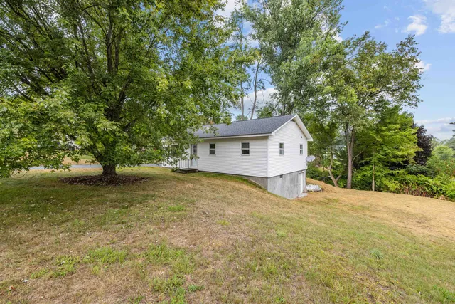 $274,900 | 185 Highland Avenue, Lisbon, NH 03585