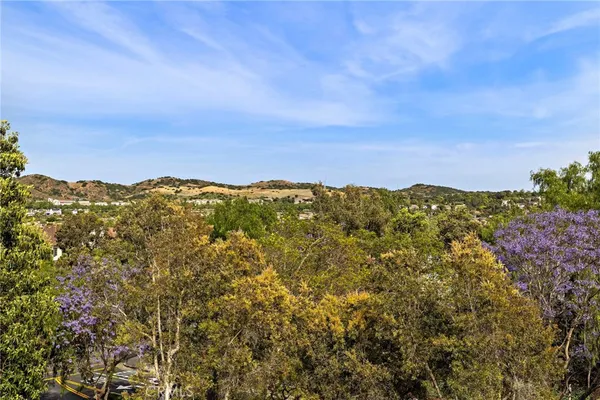 $1,950,000 | 8 St Steven Court, Ladera Ranch, CA 92694