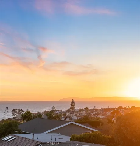 $8,200,000 | 420 De Sola Terrace, Corona del Mar, CA 92625
