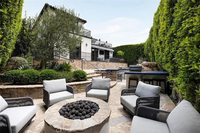 $8,200,000 | 420 De Sola Terrace, Corona del Mar, CA 92625