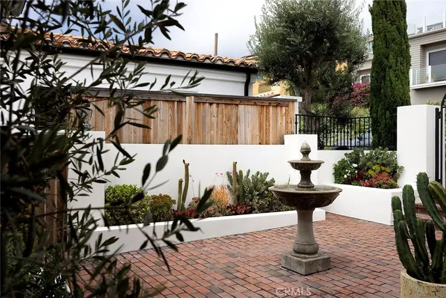 $8,200,000 | 420 De Sola Terrace, Corona del Mar, CA 92625