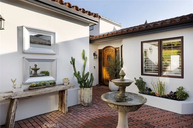 $8,200,000 | 420 De Sola Terrace, Corona del Mar, CA 92625