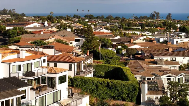 $8,200,000 | 420 De Sola Terrace, Corona del Mar, CA 92625