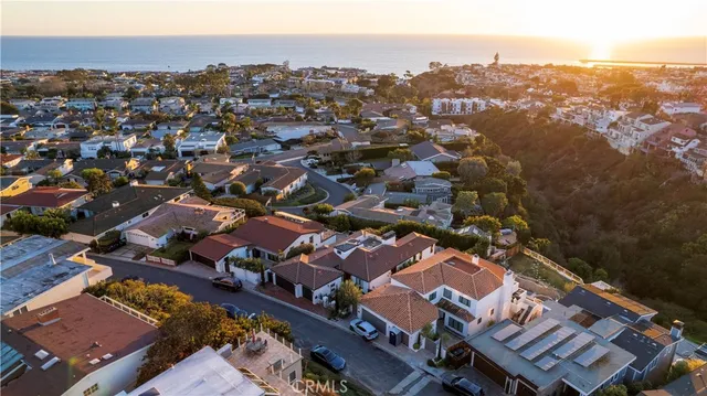 $8,200,000 | 420 De Sola Terrace, Corona del Mar, CA 92625