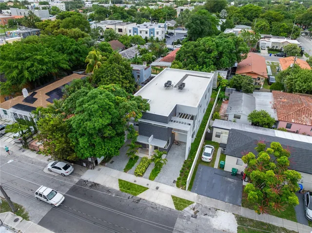 $1,600,000 | 857 Southwest 14th Avenue, Unit A, Miami, FL 33135