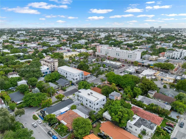 $1,600,000 | 857 Southwest 14th Avenue, Unit A, Miami, FL 33135