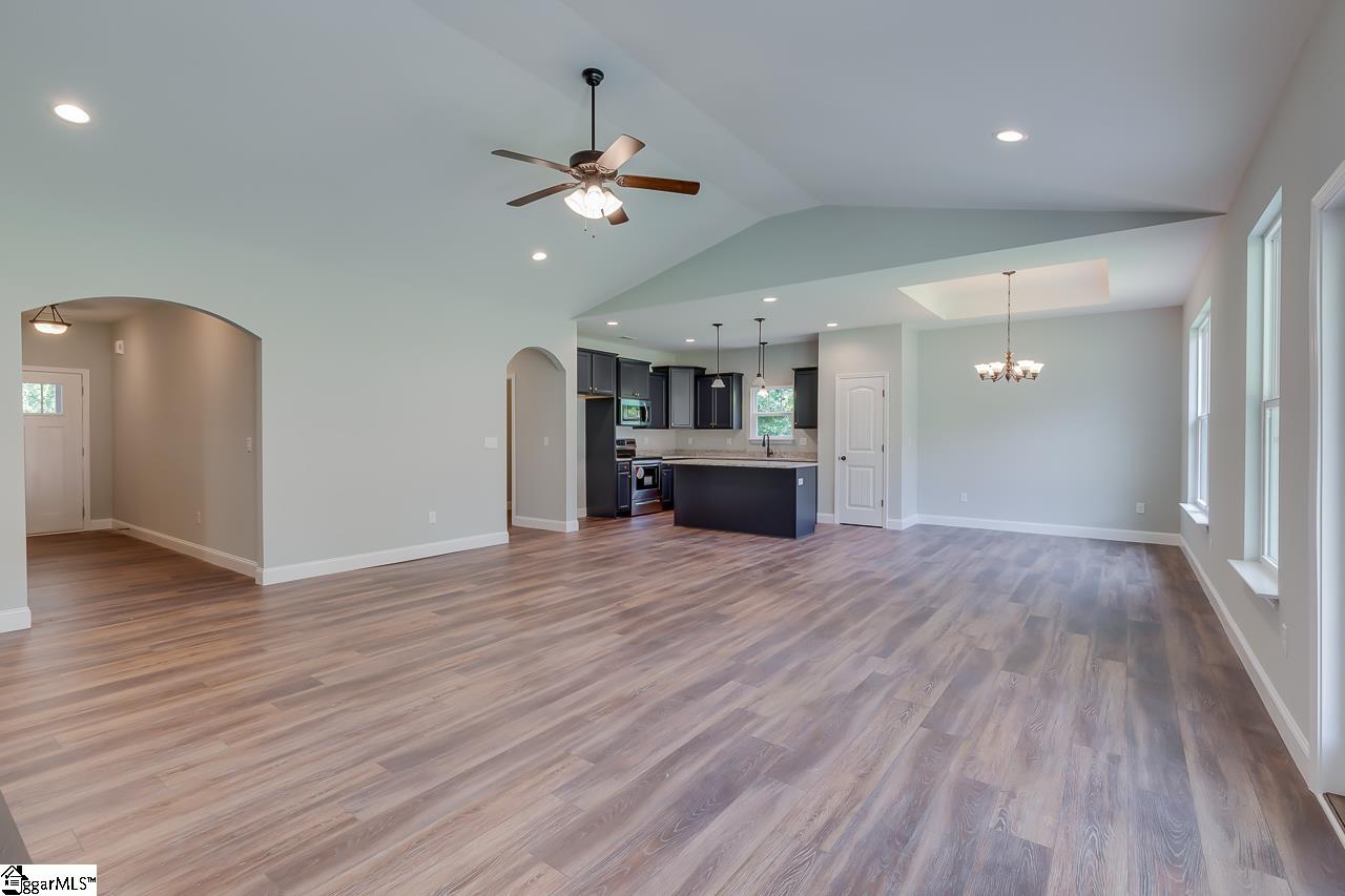 257 Inlet Pointe Drive Anderson, SC 29625 - Photo 12 of 36
