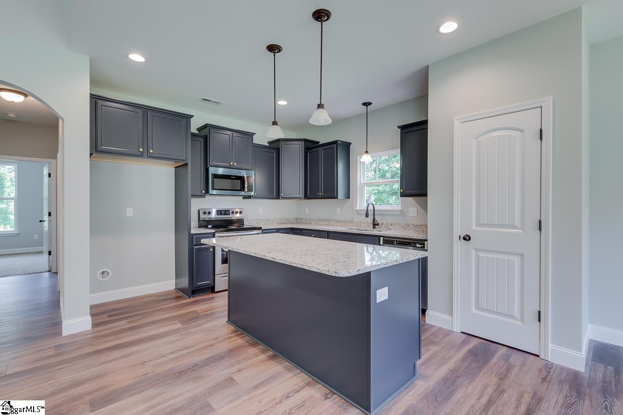 257 Inlet Pointe Drive Anderson, SC 29625 - Photo 15 of 36
