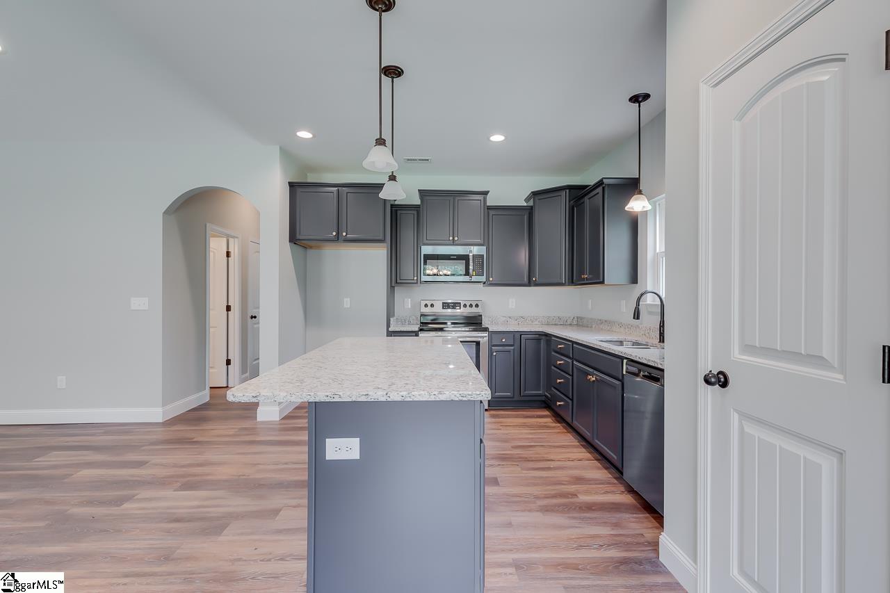 257 Inlet Pointe Drive Anderson, SC 29625 - Photo 16 of 36