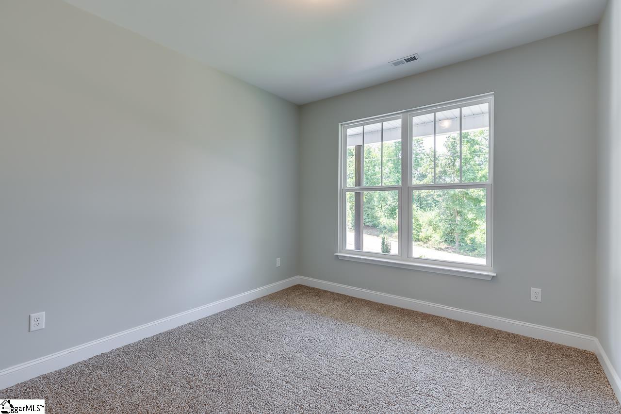 257 Inlet Pointe Drive Anderson, SC 29625 - Photo 23 of 36