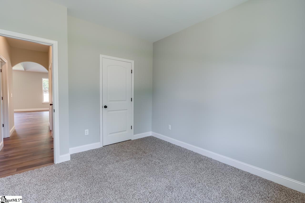 257 Inlet Pointe Drive Anderson, SC 29625 - Photo 24 of 36