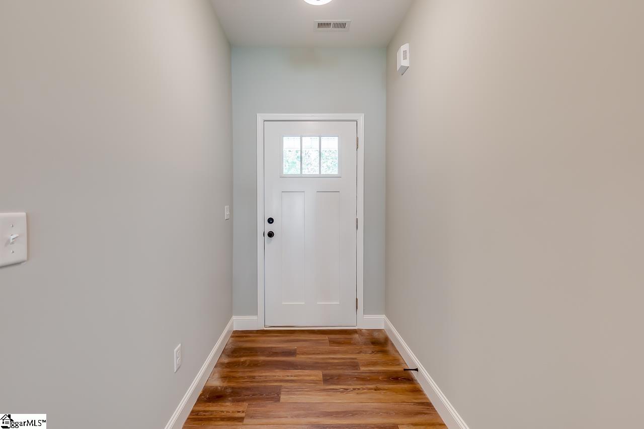 257 Inlet Pointe Drive Anderson, SC 29625 - Photo 6 of 36