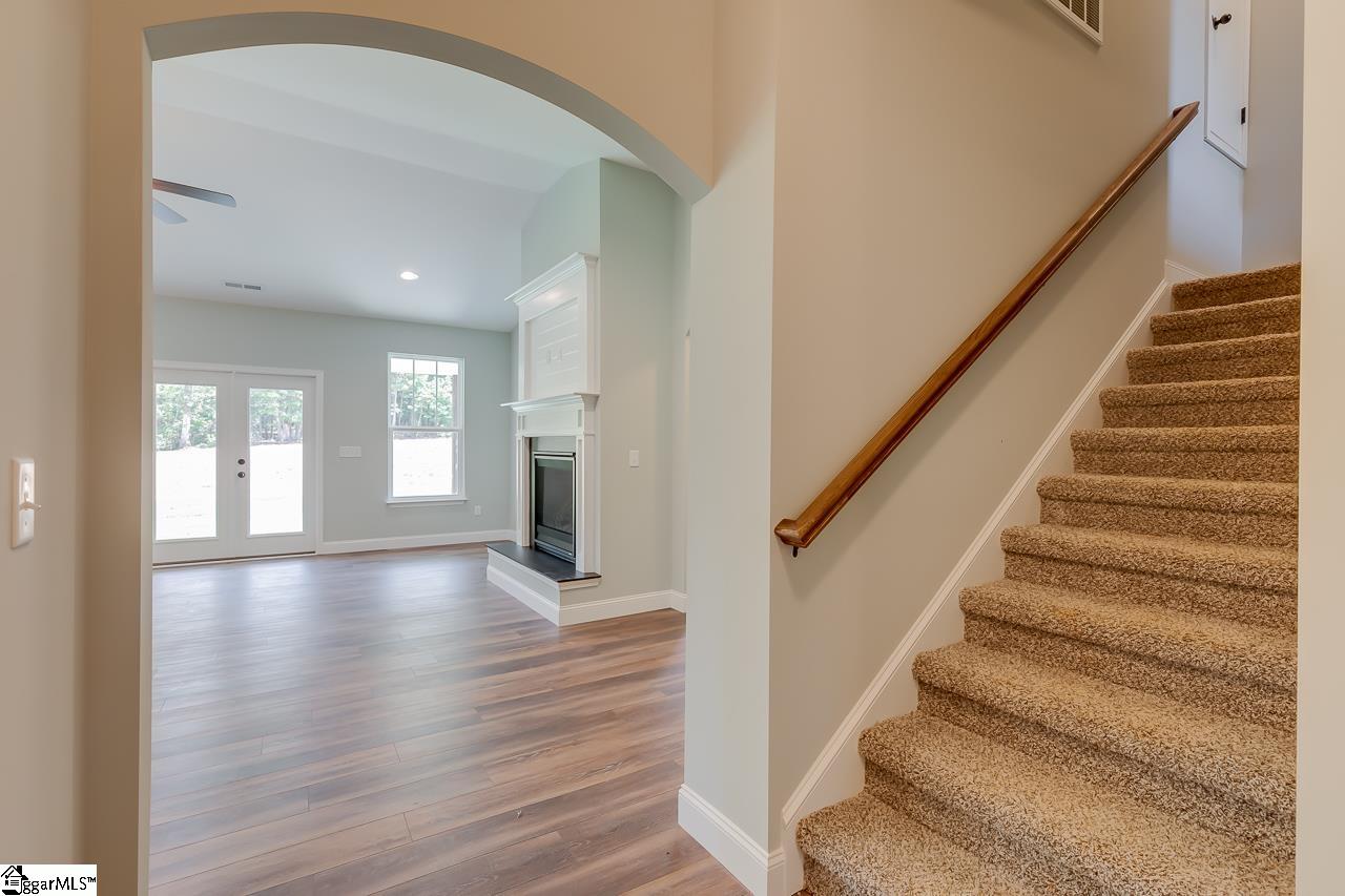 257 Inlet Pointe Drive Anderson, SC 29625 - Photo 7 of 36