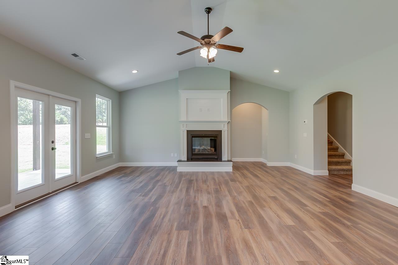 257 Inlet Pointe Drive Anderson, SC 29625 - Photo 10 of 36