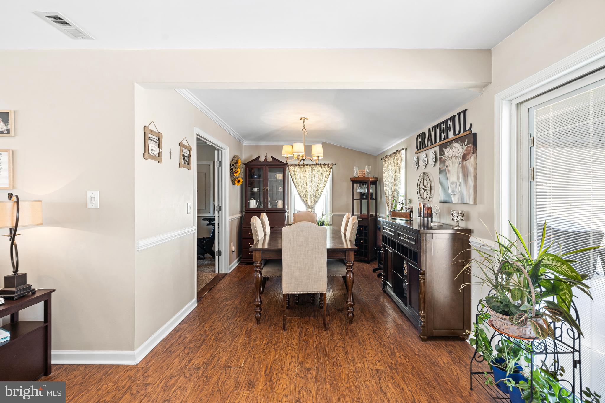 28 MacIntosh Road Levittown, PA 19056 - Photo 6 of 32