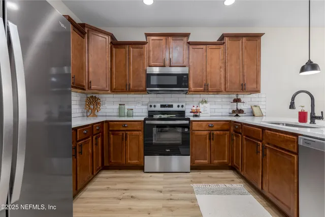 $279,000 | 3081 Zeyno Drive, Middleburg, FL 32068