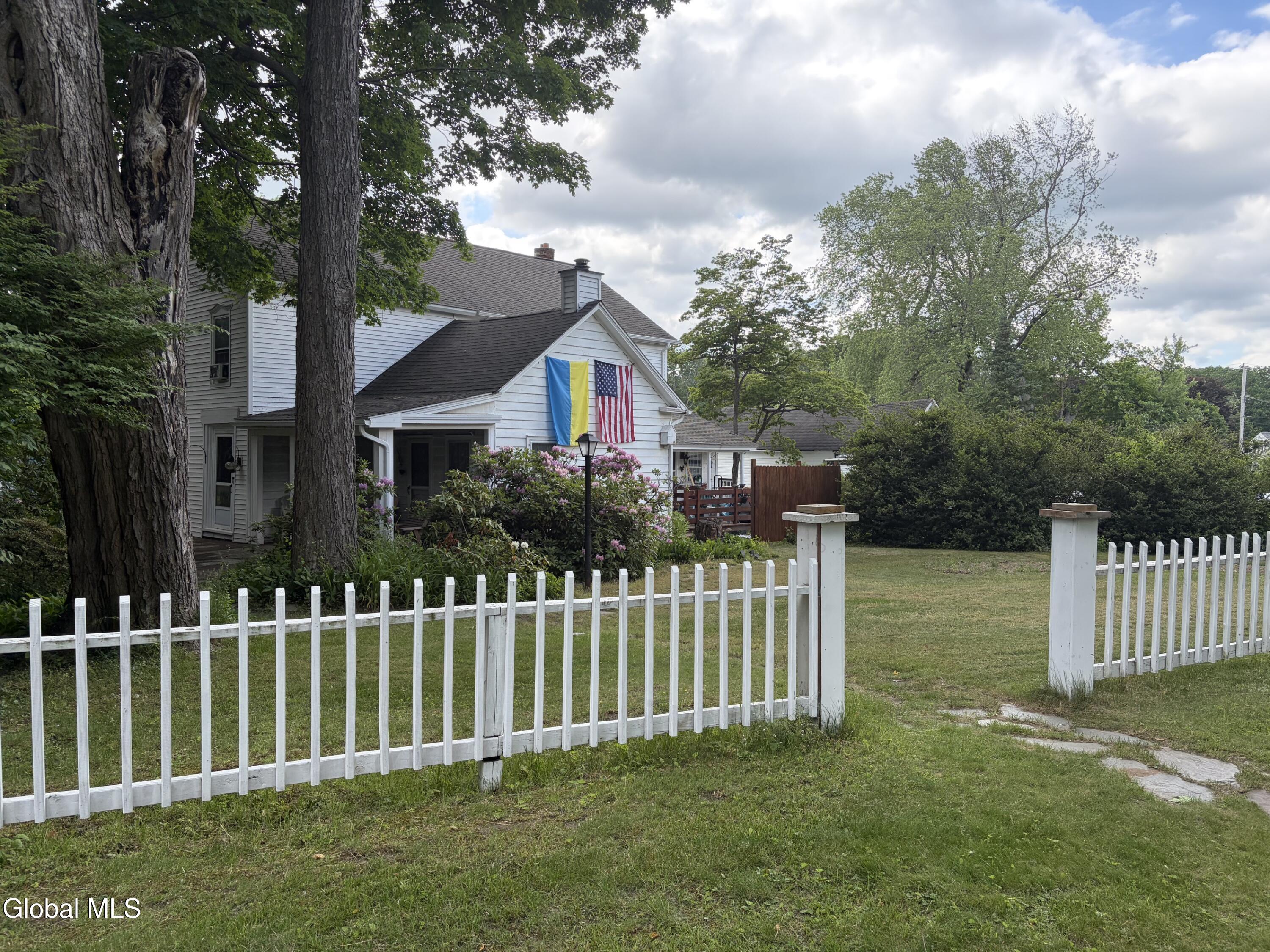 3002 Consaul Road Schenectady, NY 12304 - Photo 2 of 7 IMG_0292