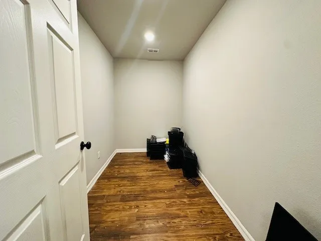 a bed room with a bed