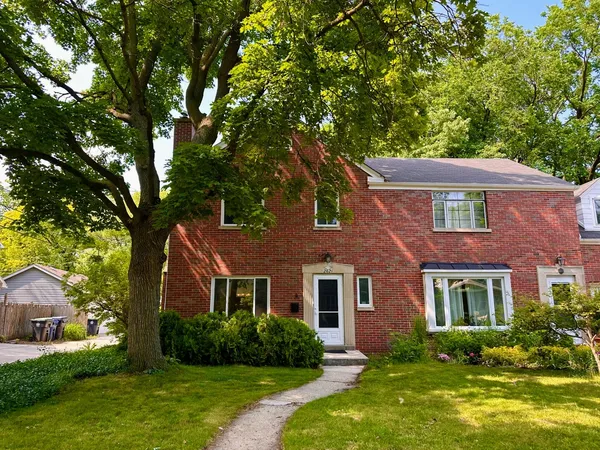 $539,000 | 2021 Grant Street, Evanston, IL 60201