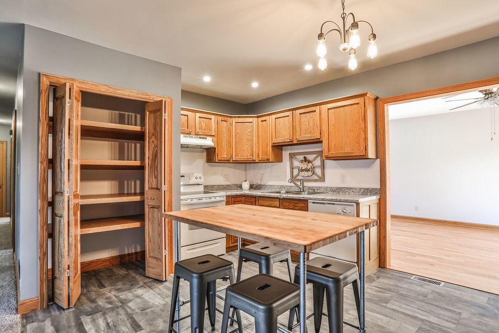 24250 Sisk Road Circleville, OH 43113 - Photo 5 of 19 Gallery Image 5