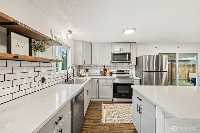 $399,995 | 9011 Washington Boulevard Southwest, Lakewood, WA 98498