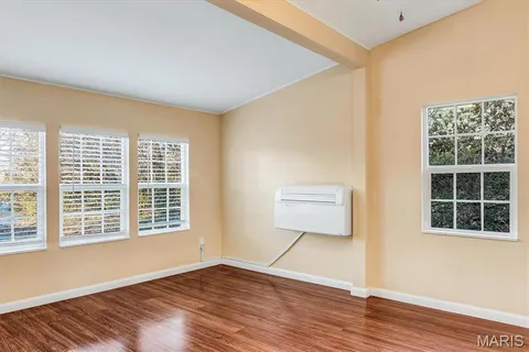 $360,000 | 621 Crest Court, Kirkwood, MO 63122