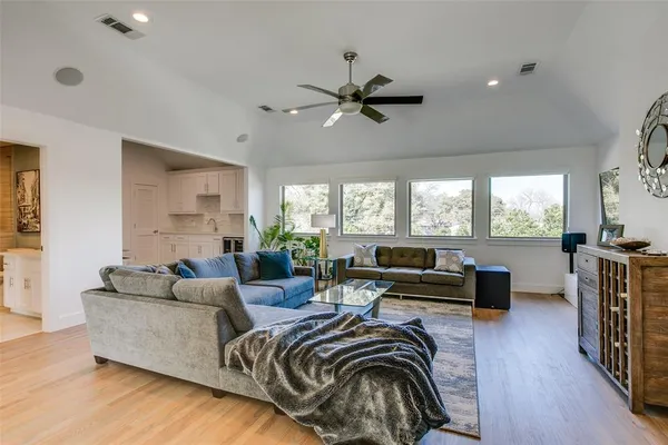 $18,900 | 7141 Northaven Road, Dallas, TX 75230