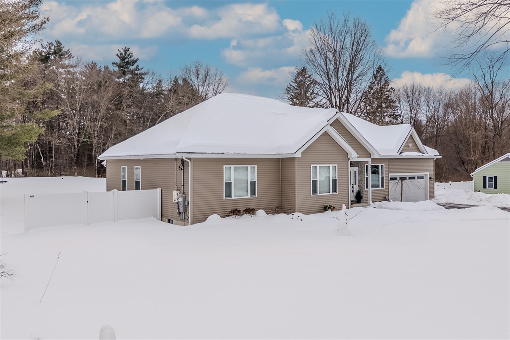 980 Center Street Ludlow, MA 01056 - Photo 3 of 40