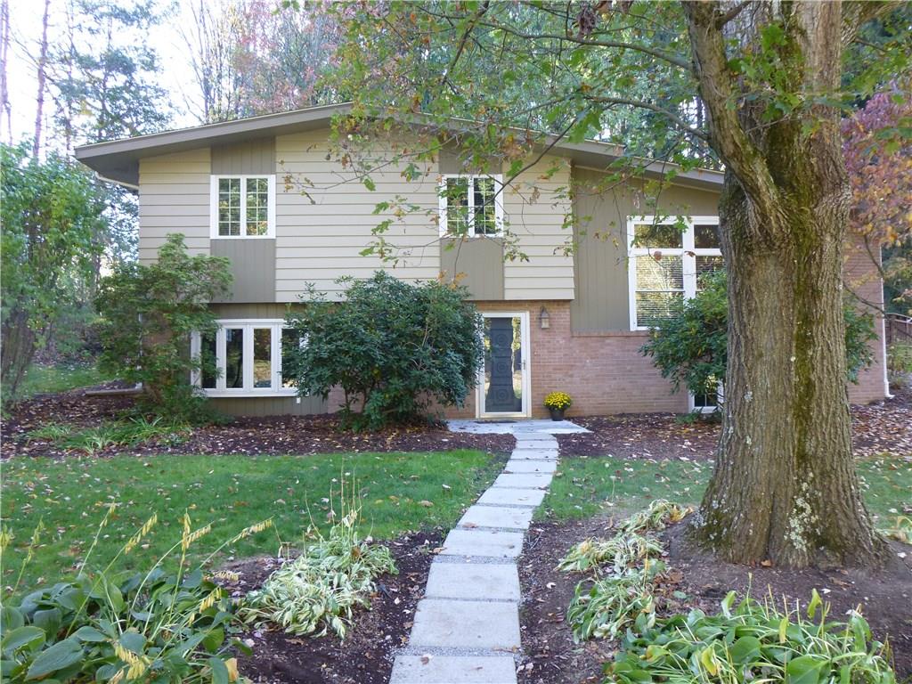 208 Grange Road Rochester, PA 15074 - Photo 1 of 23