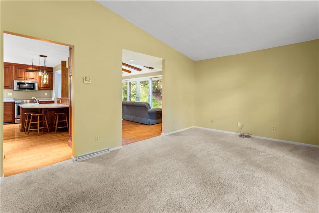 208 Grange Road Rochester, PA 15074 - Photo 10 of 23