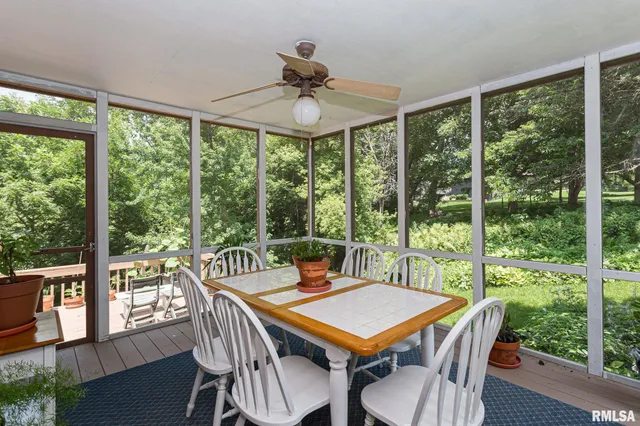 $380,000 | 28018 230th Street, Le Claire, IA 52753