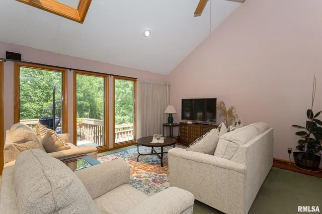 $380,000 | 28018 230th Street, Le Claire, IA 52753