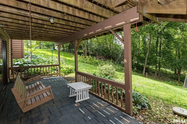 $380,000 | 28018 230th Street, Le Claire, IA 52753