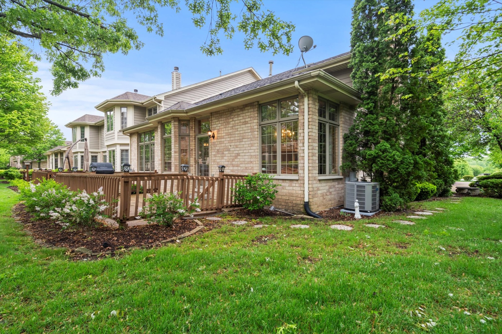 16 Pine Needles Drive Lemont, IL 60439 - Photo 15 of 47