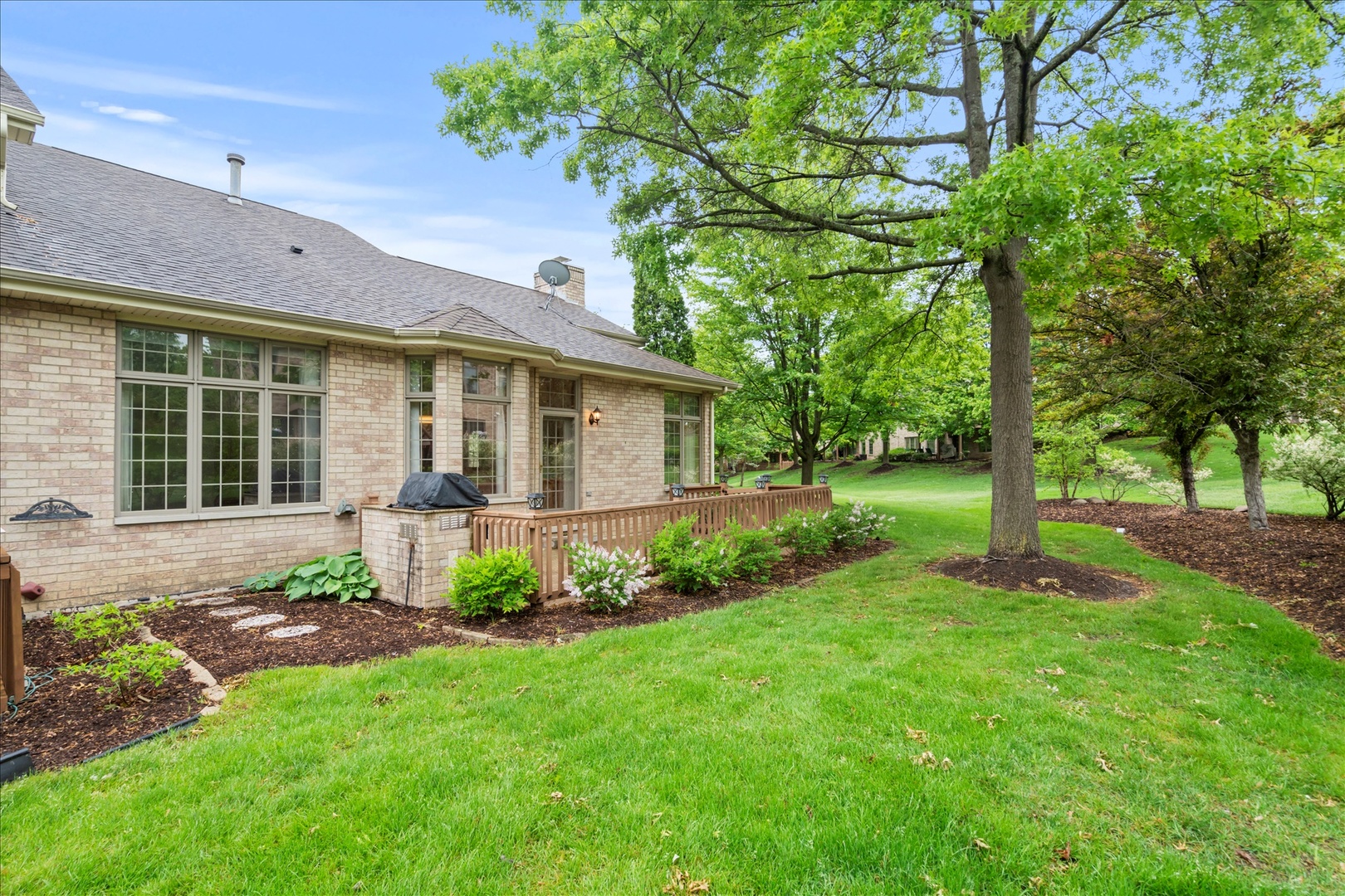 16 Pine Needles Drive Lemont, IL 60439 - Photo 16 of 47