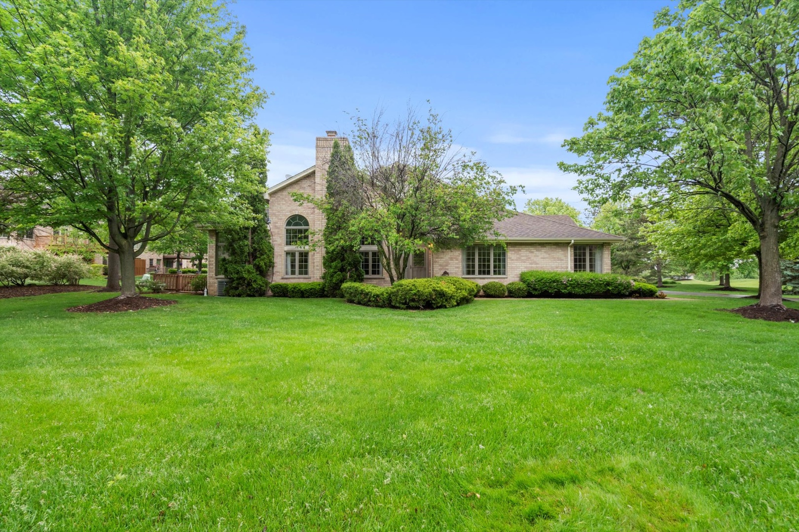 16 Pine Needles Drive Lemont, IL 60439 - Photo 9 of 47