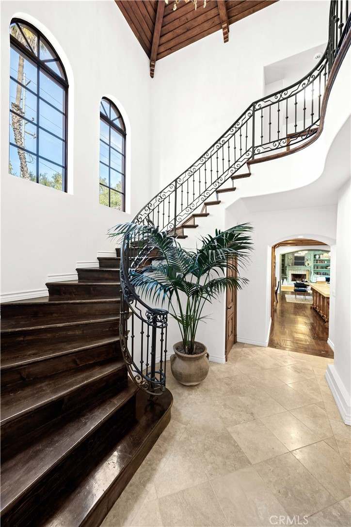 2347 East Valley Road Montecito, CA 93108 - Photo 32 of 43 a view of entryway and hall