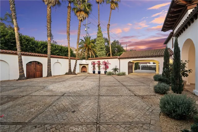 $6,495,000 | 2347 East Valley Road, Montecito, CA 93108